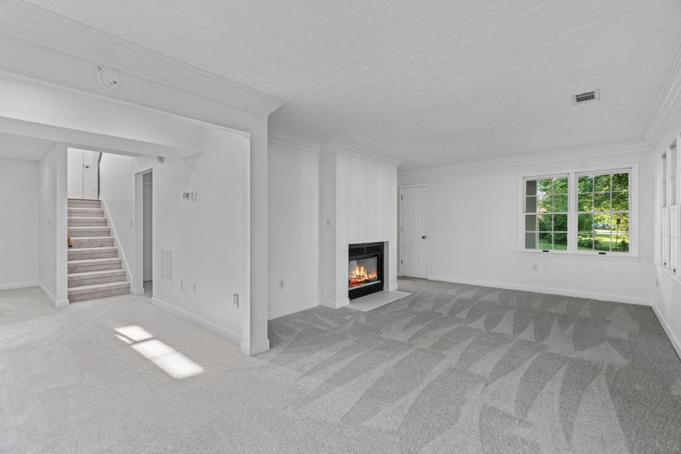 Photo #23: 1081 Rotherwood Drive