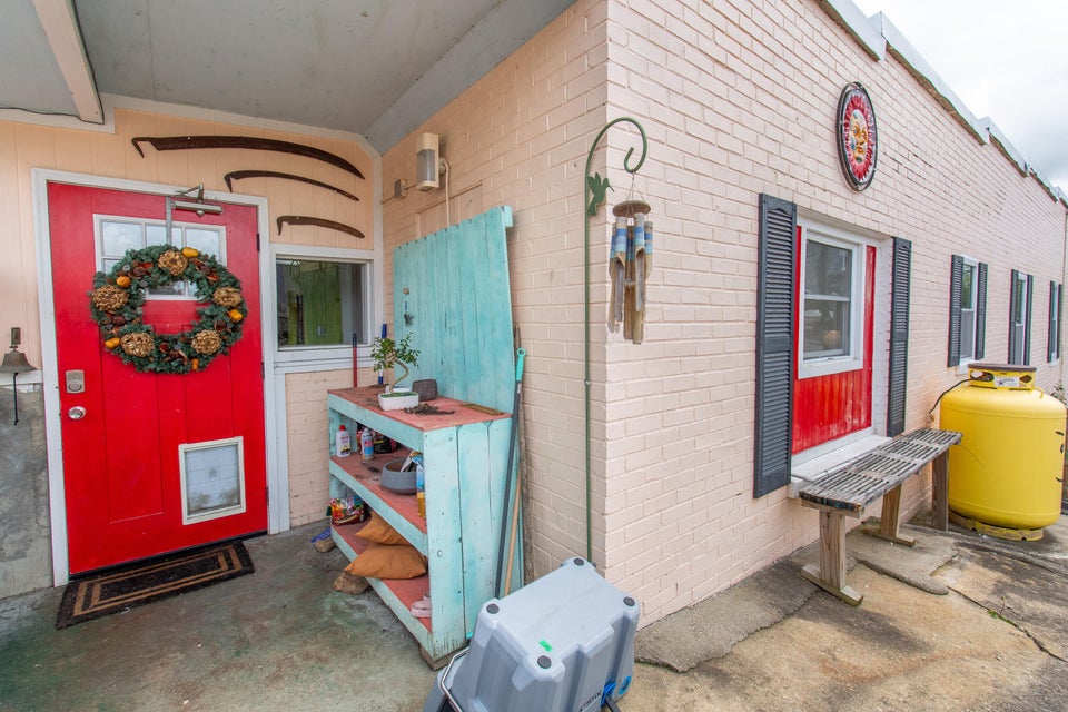 Photo #15: 809 Sullivan Street