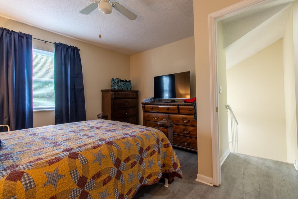 Photo #58: 800 Broyles Avenue