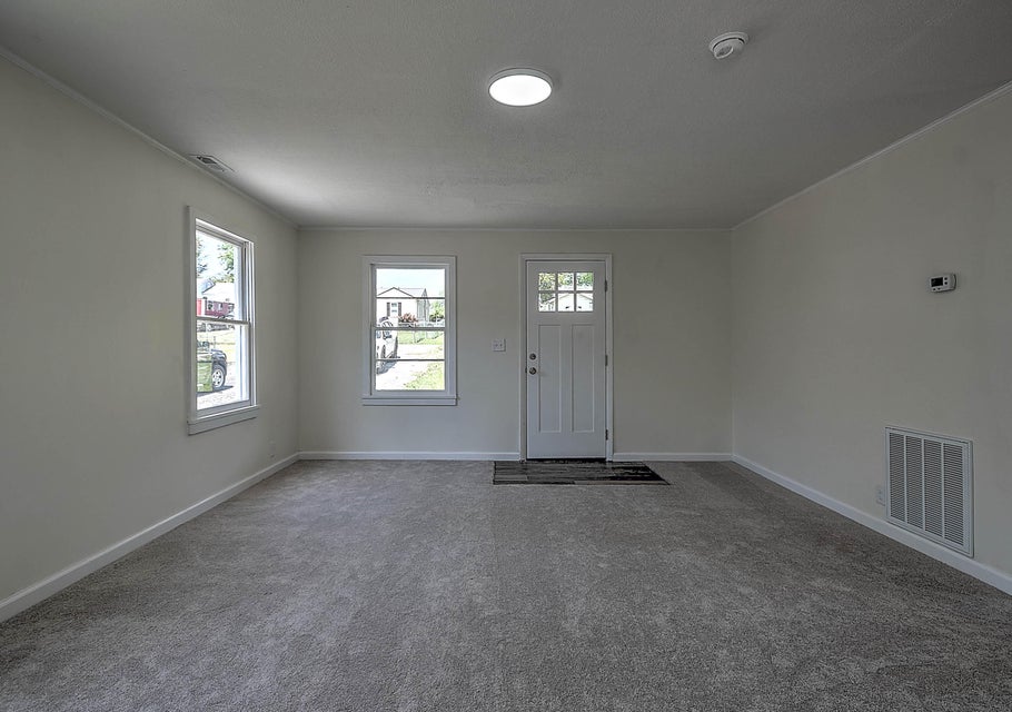 Photo #7: 1508 Unaka Avenue