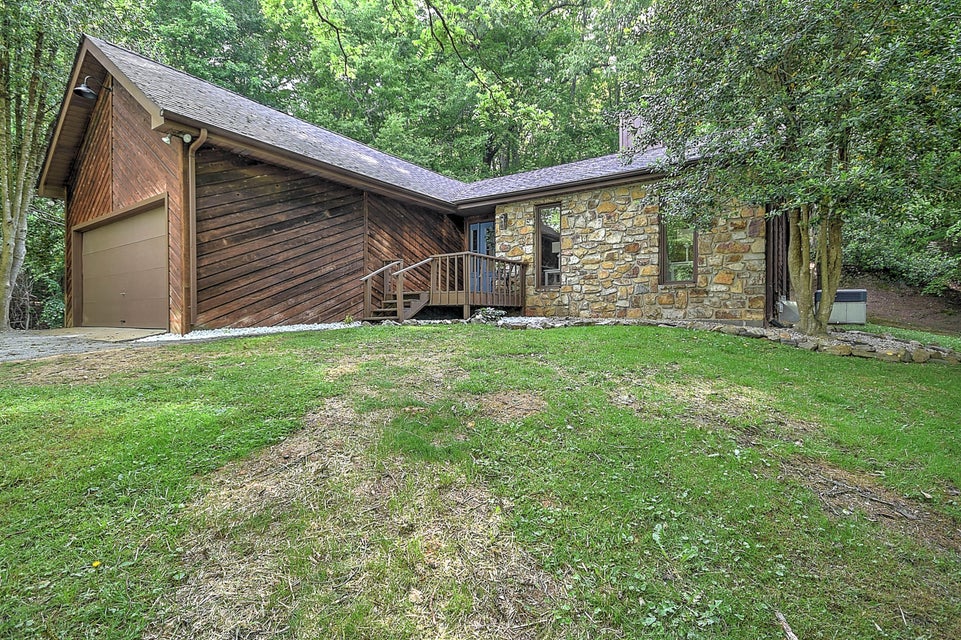 Photo #4: 719 Robinwood Road