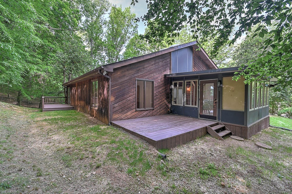 Photo #23: 719 Robinwood Road