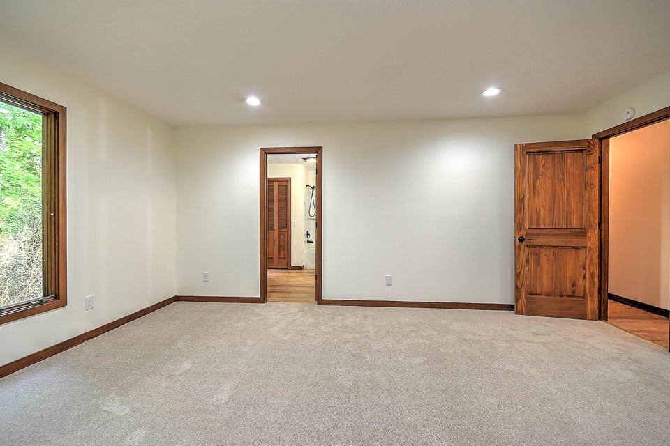 Photo #31: 719 Robinwood Road