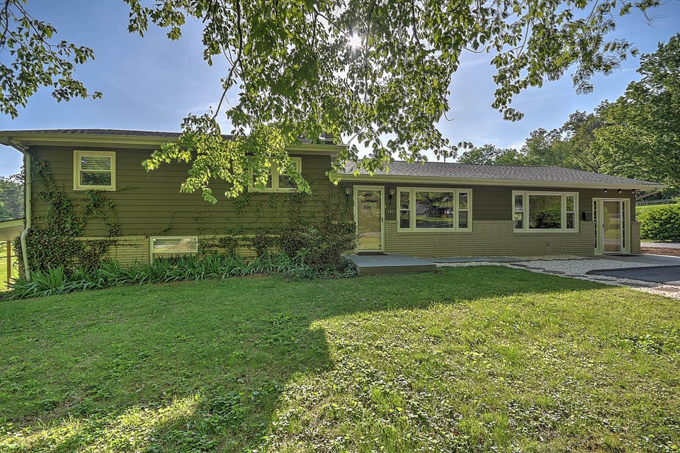 Photo #2: 545 Meadow Drive