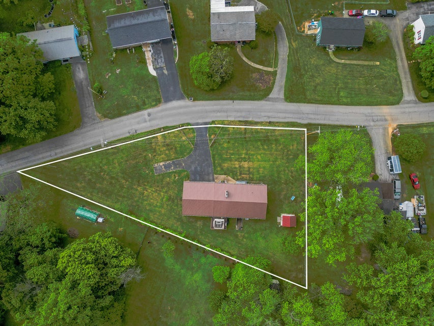 Photo #4: 212 Elmhurst Drive