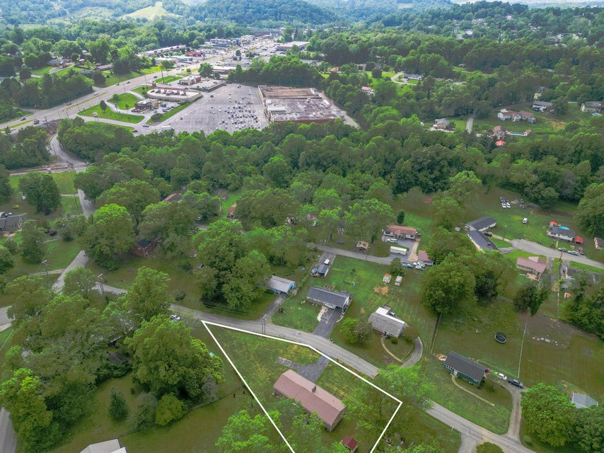 Photo #5: 212 Elmhurst Drive