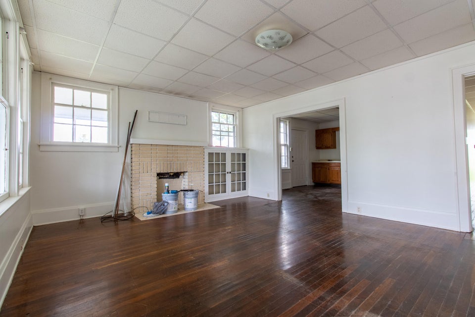 Photo #5: 818 5th Street