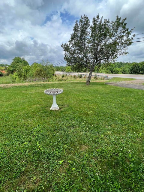 Photo #5: 207 Dunbar Road
