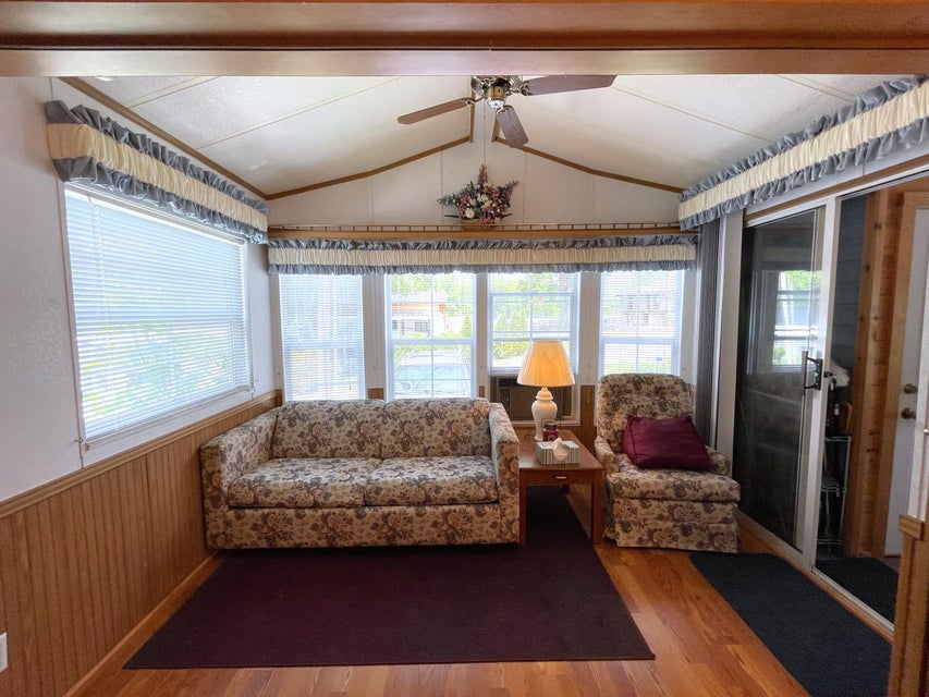 Photo #7: 5355 East Parkway