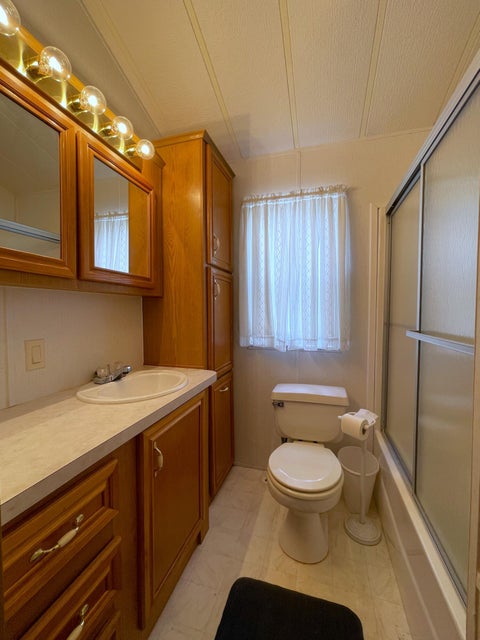 Photo #11: 5355 East Parkway