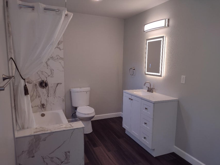Photo #8: 2028 Sherwood Road