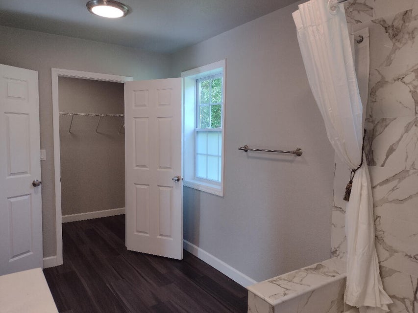 Photo #10: 2028 Sherwood Road