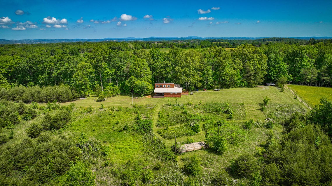 Photo #37: 3175 Middle Creek Road