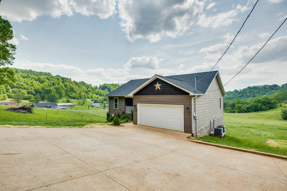 Photo #3: 274 Old Charity Hill Road