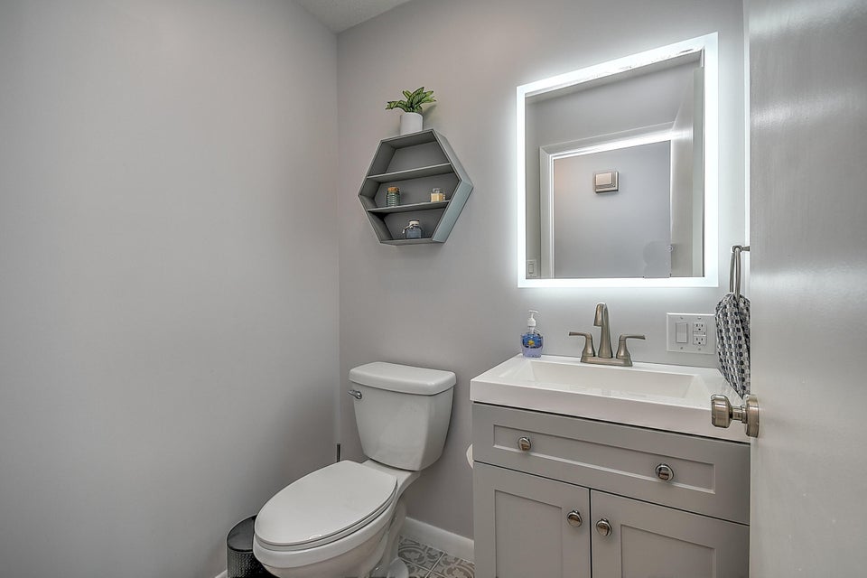 Photo #9: 2023 Weaver Pike