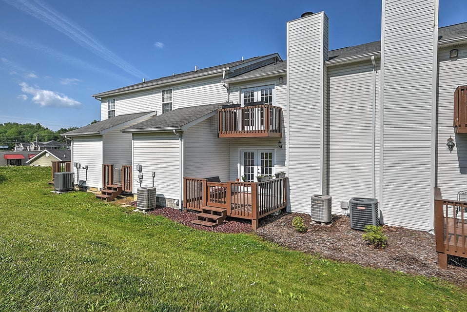 Photo #26: 2023 Weaver Pike