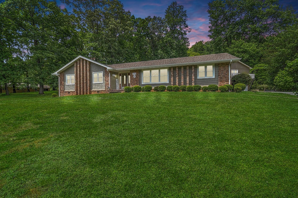 Photo #3: 300 Larkspur Drive