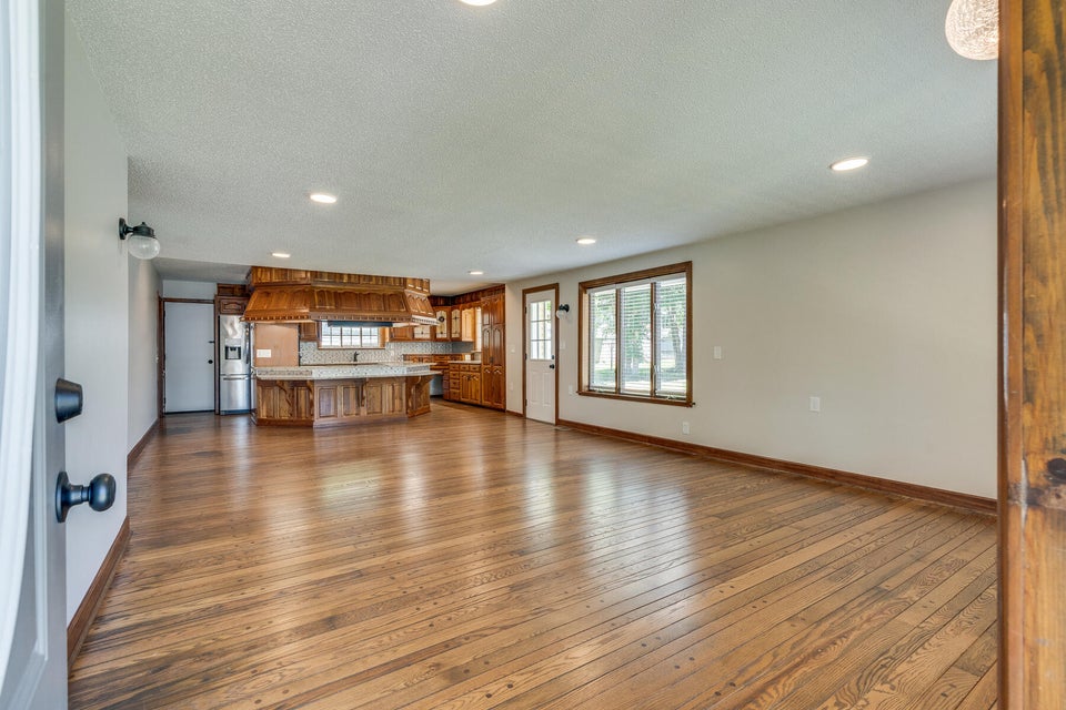 Photo #5: 1122 Buffalo Street