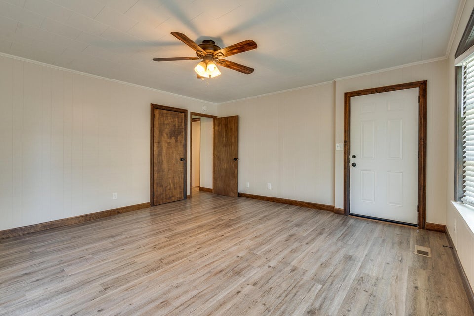 Photo #18: 1122 Buffalo Street