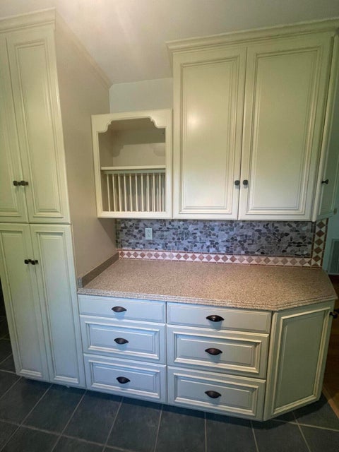 Photo #11: 1312 Lynnwood Drive