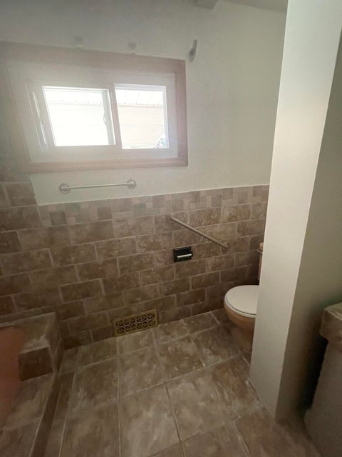 Photo #20: 1312 Lynnwood Drive