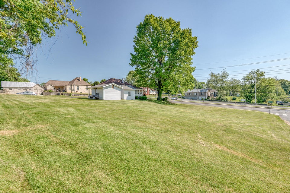 Photo #5: 1302 Virginia Avenue