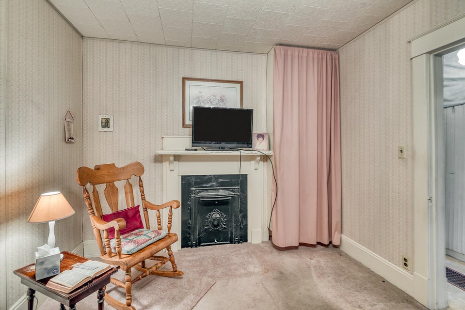Photo #31: 1302 Virginia Avenue