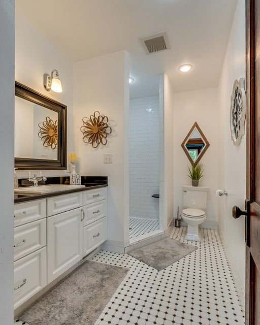 Photo #19: 210 G Street