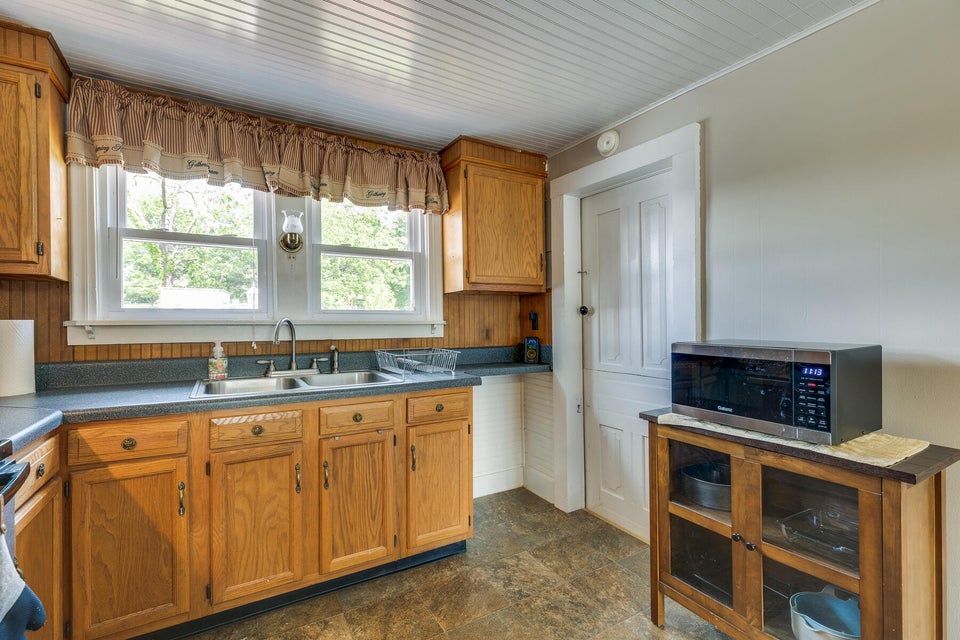 Photo #17: 916 Allison Rd Road
