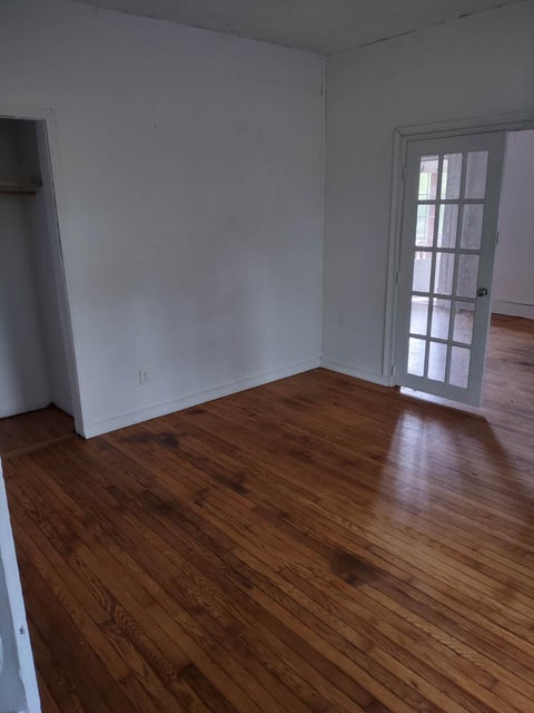 Photo #14: 919 Russell Street