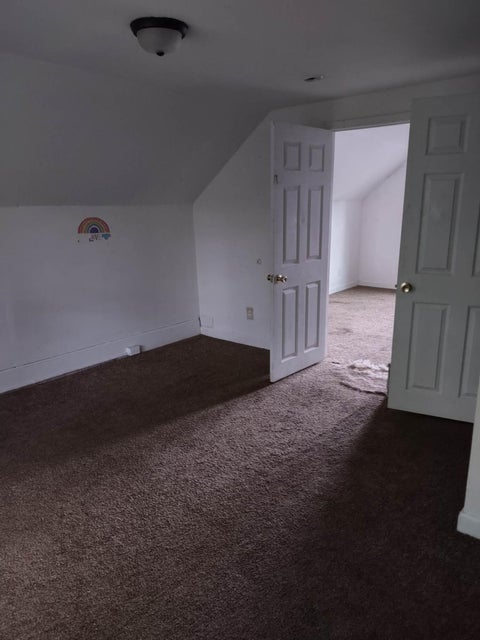 Photo #36: 919 Russell Street