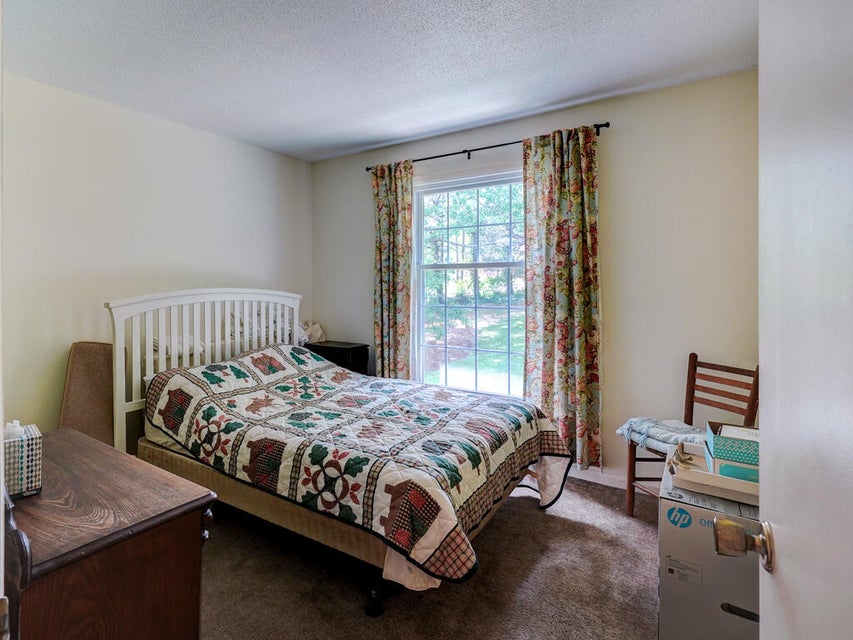 Photo #19: 216 University Parkway