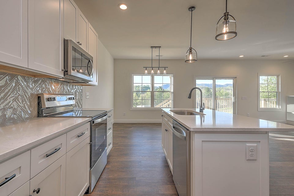 Photo #27: 1095 Embreville Road
