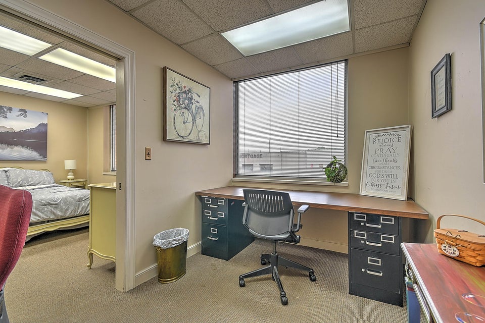 Photo #25: 214 Center Street