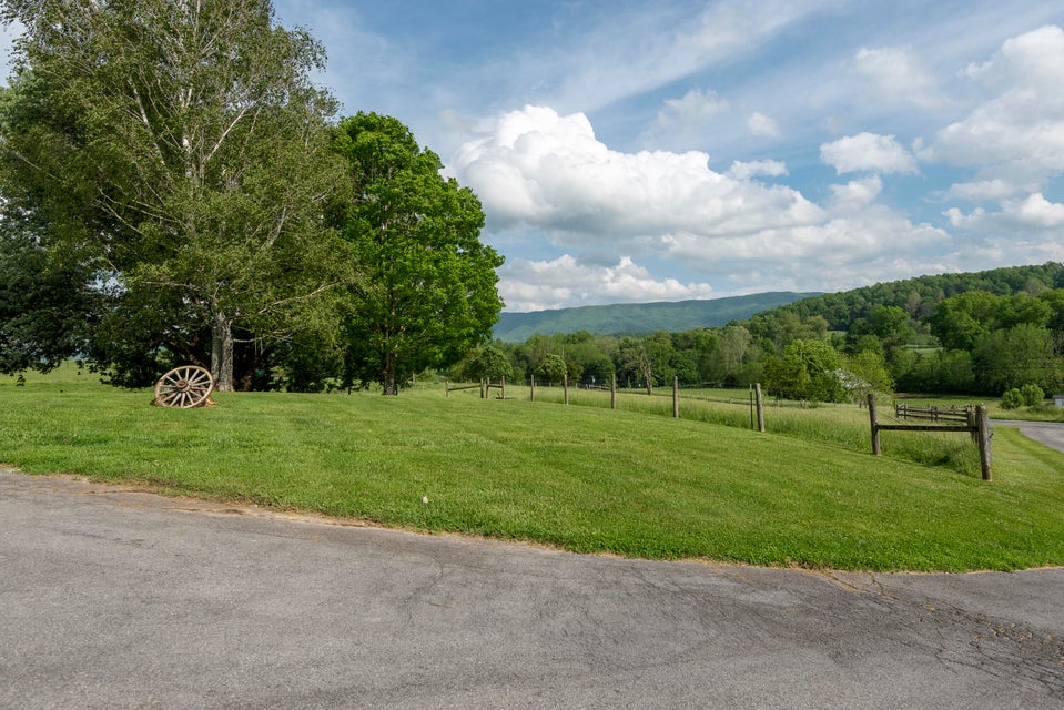 Photo #13: 15605 Bishop Road