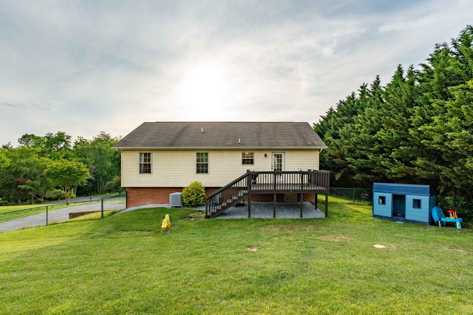Photo #18: 77 Martins Glen Court