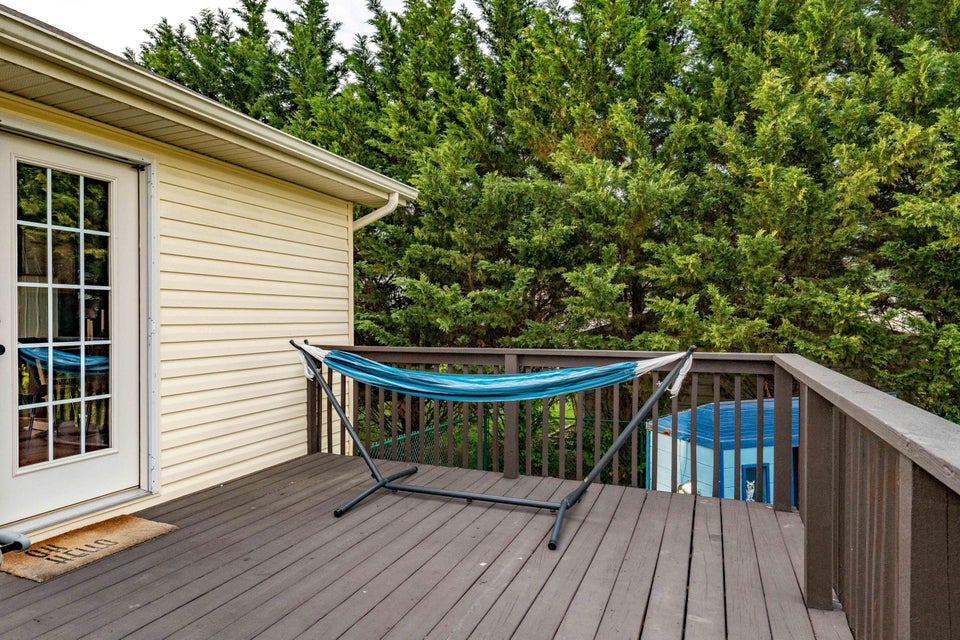 Photo #23: 77 Martins Glen Court