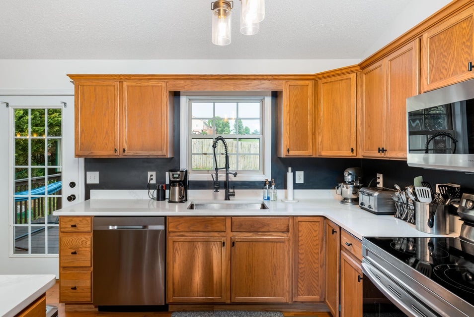 Photo #35: 77 Martins Glen Court