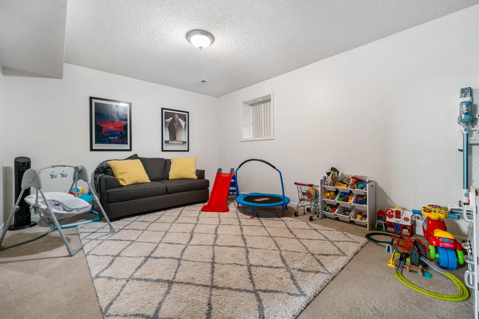 Photo #47: 77 Martins Glen Court