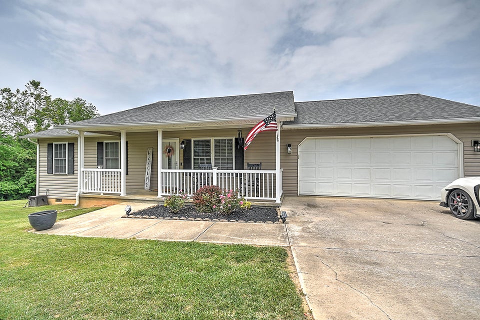 Photo #2: 23422 Four Seasons Drive