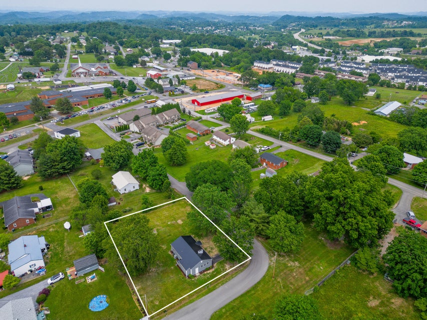 Photo #27: 122 Skyland Drive