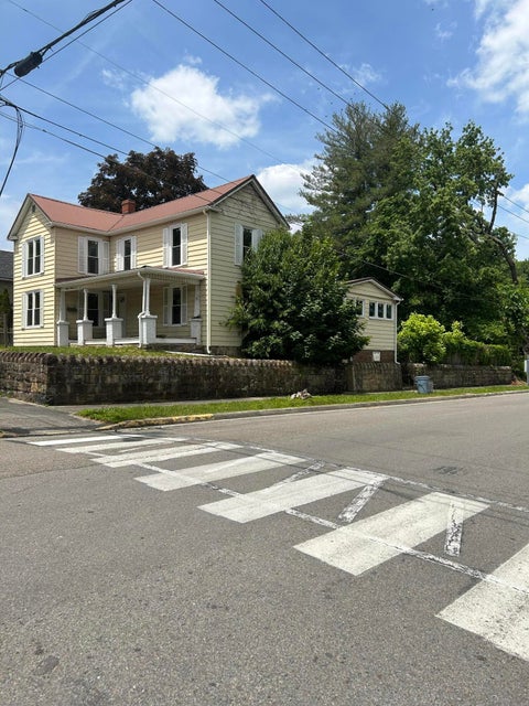 Photo #2: 1102 Virginia Avenue