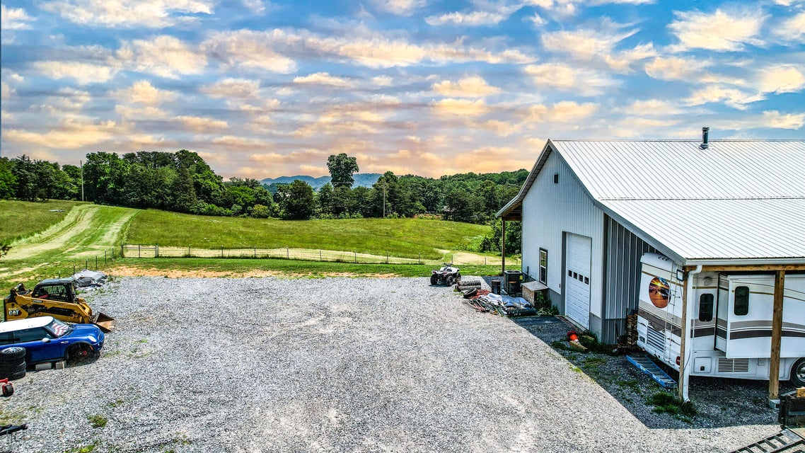 Photo #6: 1604 Bays Mountain Rd
