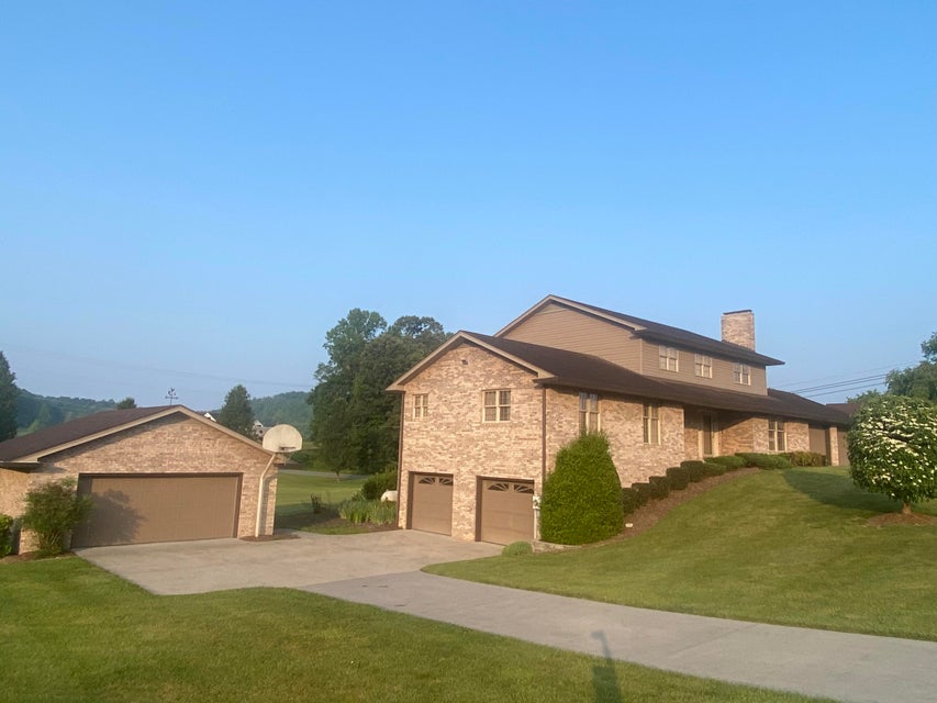 Photo #2: 102 Pickens Court