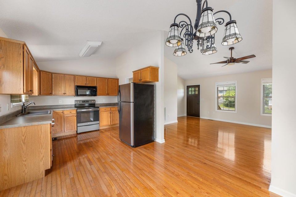 Photo #12: 387 Mockingbird Place