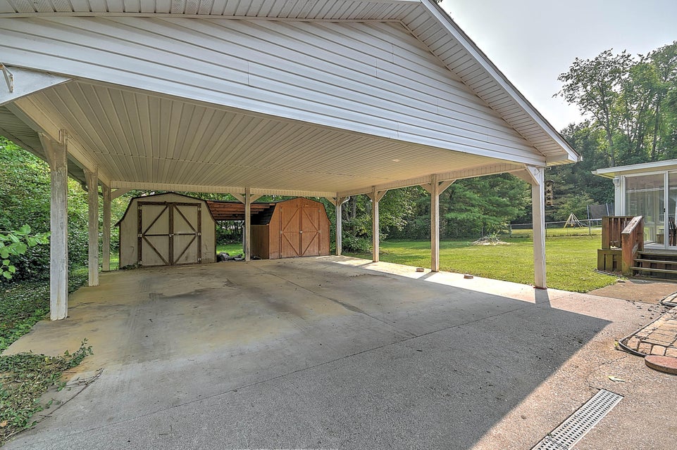 Photo #25: 277 De Lee Drive