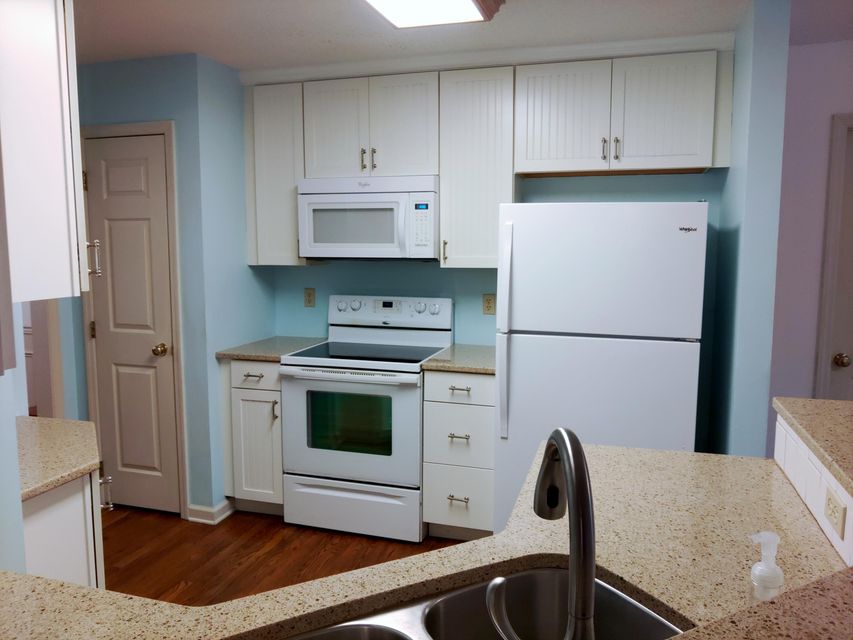 Photo #4: 3835 Lake Valley Drive