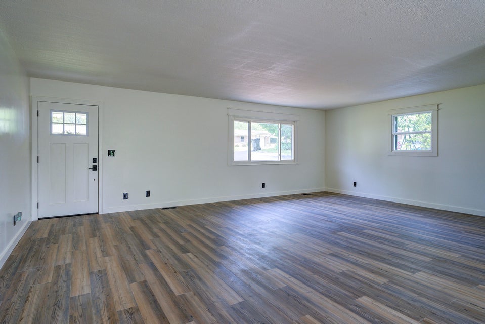 Photo #12: 138 Circleview Drive