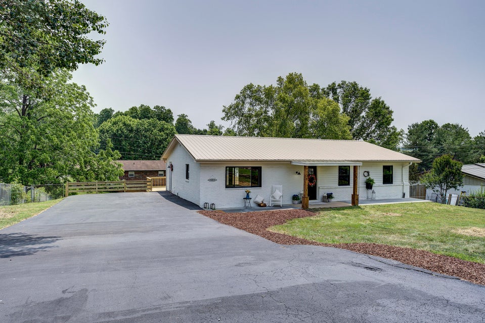 Photo #4: 138 Circleview Drive