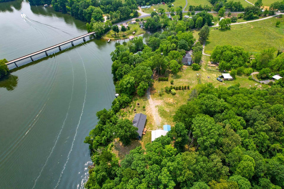 Photo #46: 259 Crussell Drive